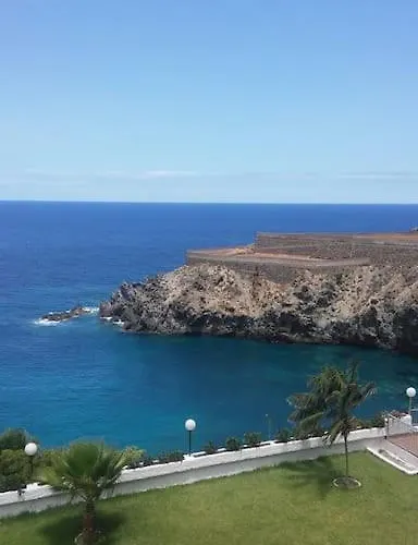 Cozy With Ocean Stunning Views דירה *